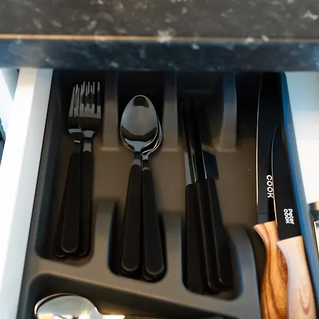 Soni Exclusive 389 Plaza With Private Parking & Self Check-in