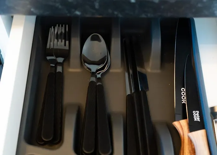 Soni Exclusive 389 Plaza With Private Parking & Self Check-in