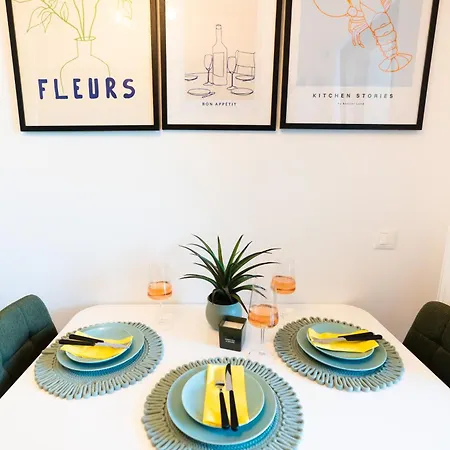 Soni Exclusive 389 Plaza With Private Parking & Self Check-in Апартаменты